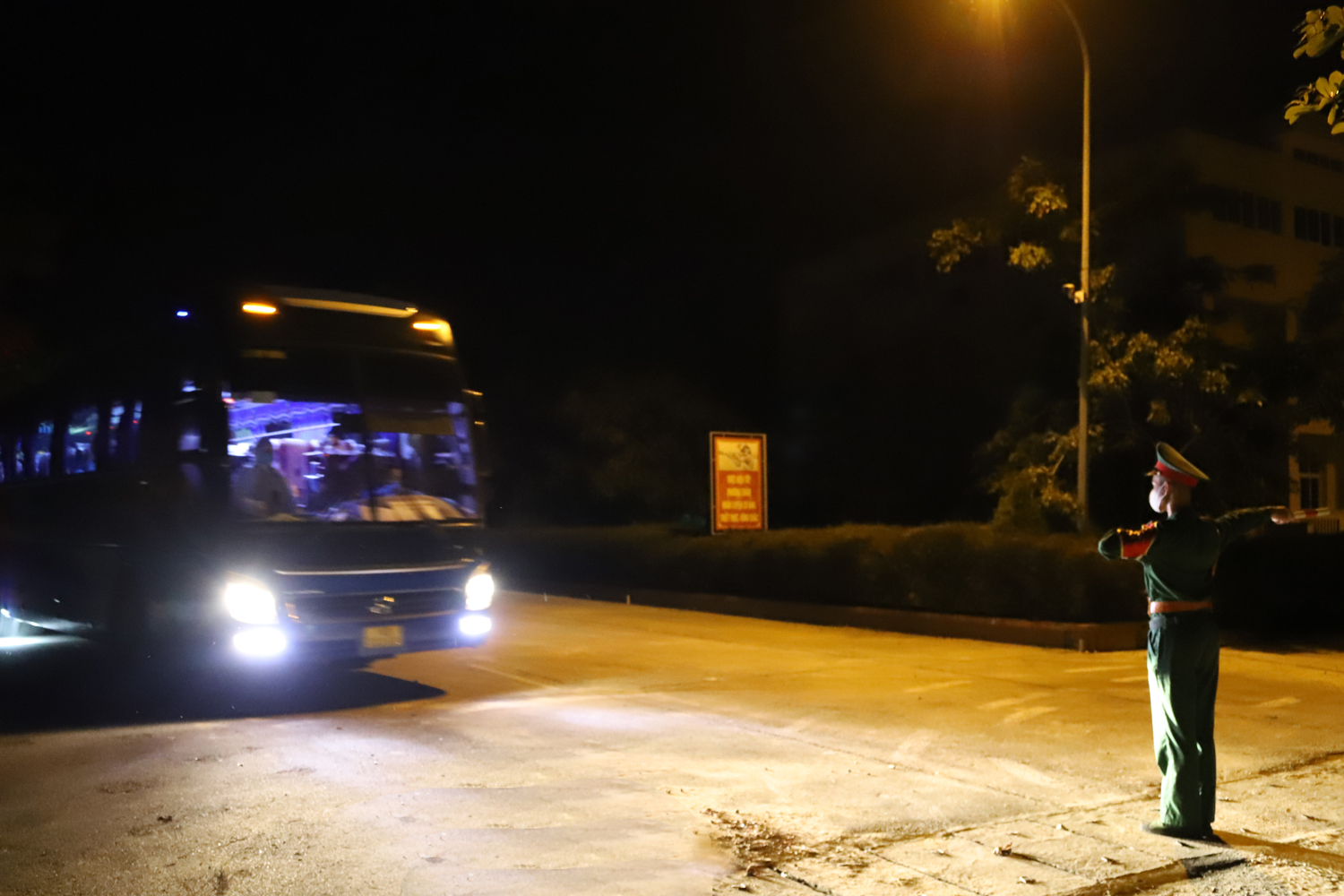 Quảng Ninh: Tiếp nhận, cách ly 64 công dân Việt Nam trở về từ Nhật Bản